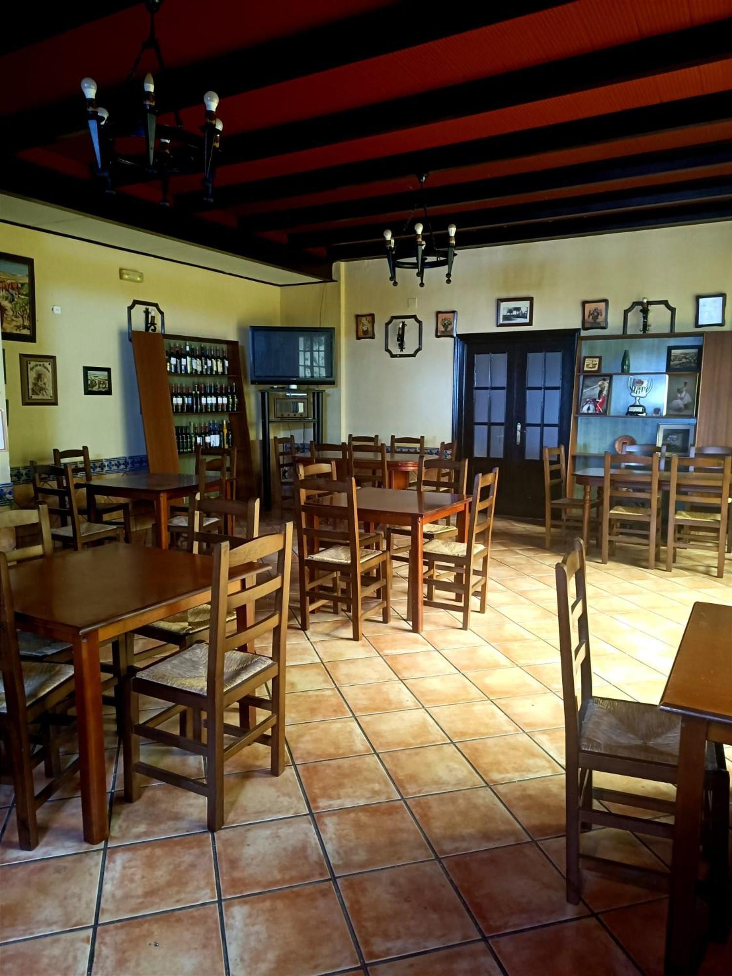 Hostal El Lirio Больюльос-Пар-дель-Кондадо Экстерьер фото